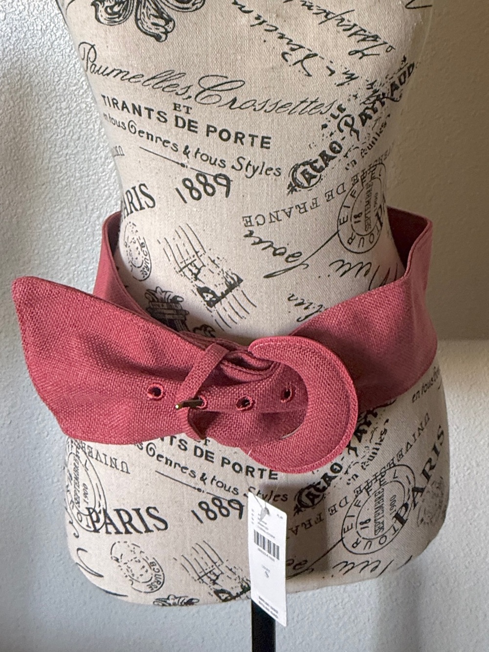 Anthropologie Coral Linen Round-Buckle Belt with Gold-Tone Pin